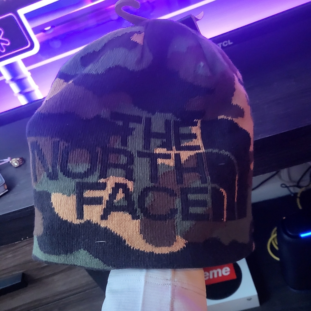 The North Face  Reversable 2025